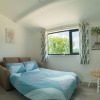 Отель Modern Apartment in the Cotswolds Sleeps 6, фото 2