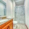 Отель Sosuite 2BR Apt w Balcony W D Gym On-site Bar, фото 9