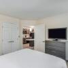 Отель Candlewood Suites Secaucus - Meadowlands, an IHG Hotel, фото 3