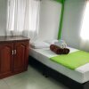 Отель Room in Guest Room - Room With 1 Double bed and 2 Single Beds, фото 3