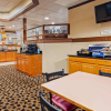 Отель Broadway Inn & Suites, фото 20
