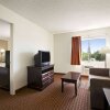 Отель Days Inn & Suites by Wyndham Rancho Cordova, фото 2