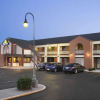 Отель Days Inn Wichita West Near Airport, фото 1