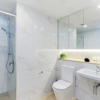 Отель SKY Heart of BNE City 2bed APT Pool& Gym Qbn222-18, фото 5