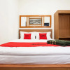 Отель RedDoorz Syariah near Singha Merjosari Park, фото 4