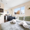 Отель Stunning Ensuite Room In Isleworth TW7, фото 3