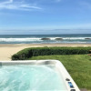 Отель On the Beachfront Vacation Rentals, фото 19