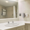 Отель Ramada Crawley Gatwick, фото 8