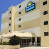 Отель Days Inn by Wyndham Daytona Oceanfront в Дейтона-Бич-Шорсе