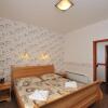 Отель The Corner House Panzió в Тате