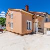 Отель Amazing Home in Marcana With 4 Bedrooms, Wifi and Outdoor Swimming Pool, фото 2