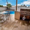 Отель Las Vegas - 5 Mins From The Strip 4 Bedroom Home by RedAwning, фото 11