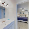 Отель New Listing! Island Escape Steps To Stunning Beach 1 Bedroom Apts, фото 10
