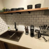 Отель Brand New Modern Flat 2br1ba Whyte And University, фото 9