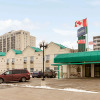 Отель Travelodge by Wyndham Winnipeg East, фото 1