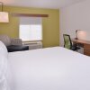 Отель Holiday Inn Express & Suites Parkersburg-Mineral Wells, an IHG Hotel, фото 32