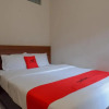 Отель RedDoorz near Stasiun Tawang Semarang, фото 18