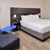 Отель Holiday Inn Express & Suites Kansas City - Lee's Summit, an IHG Hotel, фото 7
