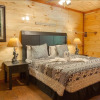 Отель Sherwood Splash Lodge 11 Bedroom Home with Indoor Pool, фото 2
