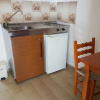 Отель Family run 2 bed Studio Apartment 2, фото 2