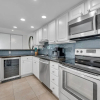 Отель Suite by Beach Waterfront Lago Key Three, фото 11