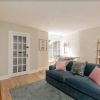 Отель Modern Main Door Apt in the Heart of Edinburgh, фото 4
