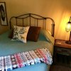 Отель Mountain Pine Cabin - Sleeps 6 - Pet Friendly, фото 11