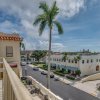 Отель Tropicals of Palm Beach в Палм-Биче