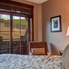 Отель Ski in, Ski out 2 Bedroom Mountain Condo at the Base of Peak 7 with Quick Access to Historic Downtow, фото 1