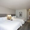 Отель Hampton Inn & Suites Hermosa Beach, фото 11