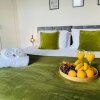 Отель Lovely 4-bed House in Luton, фото 2