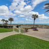 Отель Spotted Sandpiper Condo Easy access to Pier, Pool and Beach Access are Steps Away by RedAwning, фото 33