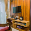 Отель Classic Elegance Combined 2Br At Gp Plaza Apartment, фото 11