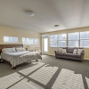Отель Luxe 3 Story Loft Rooftop Deck City Views!, фото 14