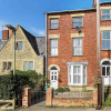 Отель 5 Bed Victorian family home in the heart of Stroud, фото 1