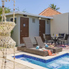 Отель Beautiful 3br4ba Amazing Location w Private Pool, фото 1