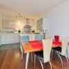 Отель Spacious Flat With Balcony Close to the River in Greenwich by Underthedoormat, фото 12