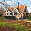 Отель Stunning Holiday Home in Glesborg Near Sea, фото 9