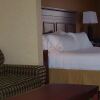 Отель Holiday Inn Express Belleville Arpt Area, фото 6