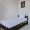 Отель OYO Life 2744 Guest House Qudsi, фото 27