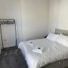 Отель Spacious 2-bed Apartment With Free Parking, фото 15