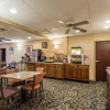 Отель Comfort Suites East / I-44, фото 11