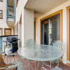 Отель Centennial 2 Bedroom Condo Unit 11, фото 16
