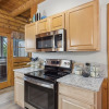 Отель Golf View 2 Bedroom Cabin by RedAwning, фото 15