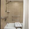 Отель Embassy Suites Jackson-North/Ridgeland, фото 8