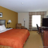 Отель Country Inn & Suites by Radisson, Cedar Rapids Airport, IA, фото 4