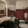Отель Capital, фото 8