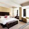 Отель White Horse Lake Jianguo Hotel, фото 15