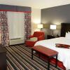 Отель Hampton Inn & Suites Albany At Albany Mall, фото 27