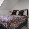 Отель Licatas Apartment Cotswolds Sleeps 6, фото 20